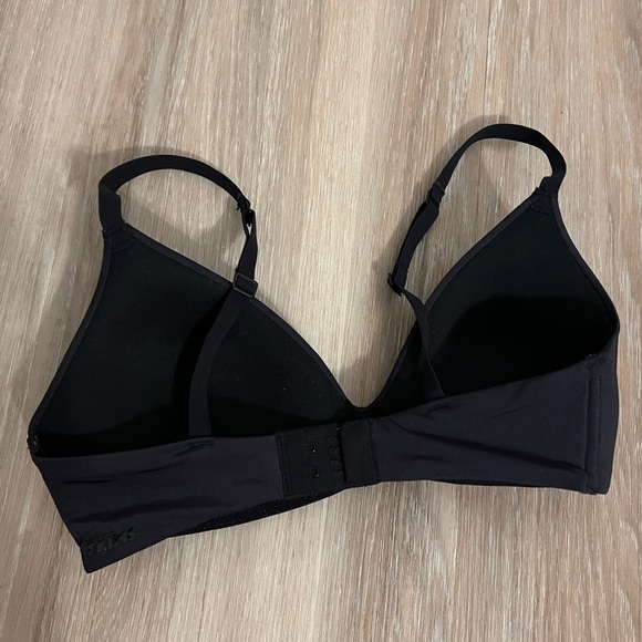 SKIMS WIRELESS LIGHTLY LINED BRA   32B - Picture 5 of 8